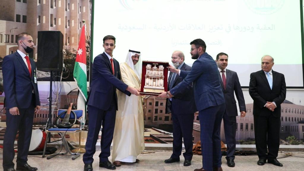 c6b751c6 6230 4b3f a2e4 6e6f3bef6e48 - وكالة عكاظ الاخبارية