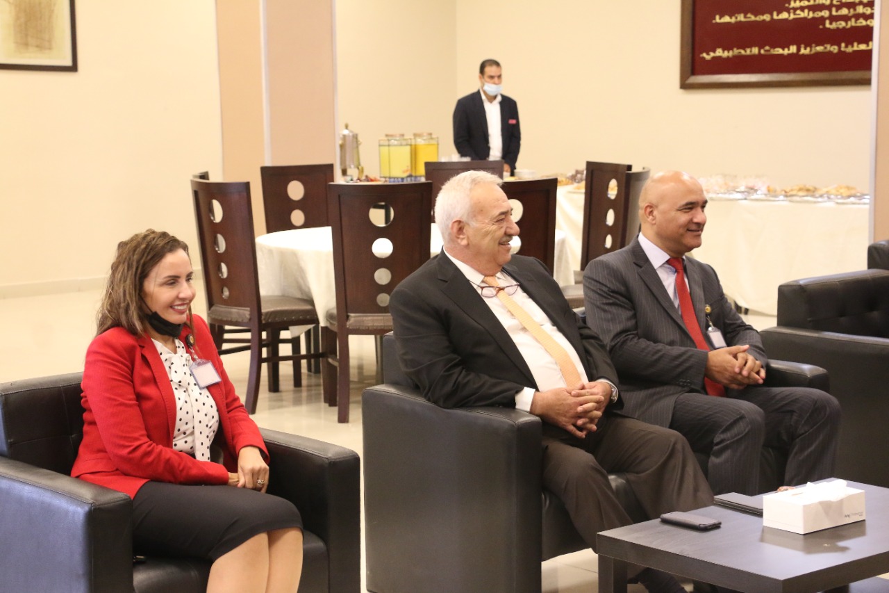  5 - وكالة عكاظ الاخبارية