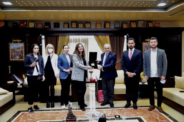  الأهلية تستقبل وفداً من جامعة القوقاز الدولية - وكالة عكاظ الاخبارية