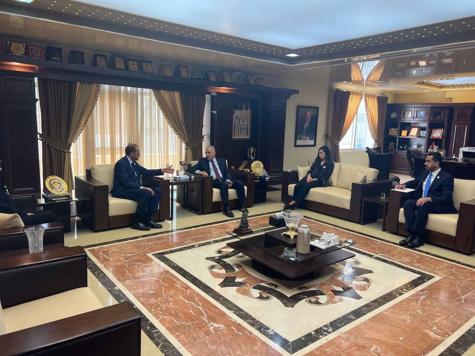  2 - وكالة عكاظ الاخبارية