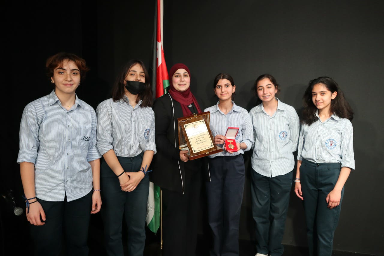  5 - وكالة عكاظ الاخبارية