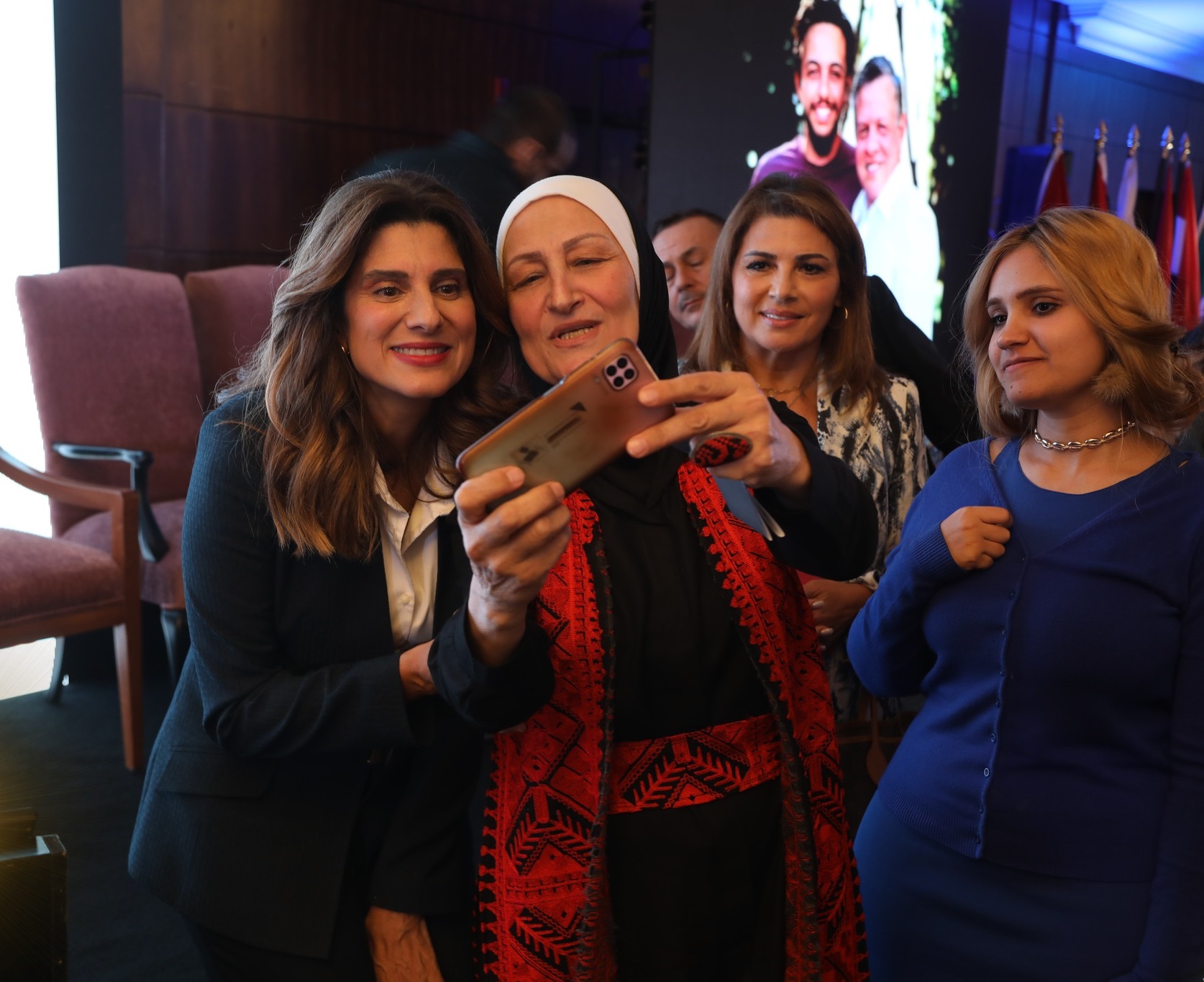 1a 25 - وكالة عكاظ الاخبارية