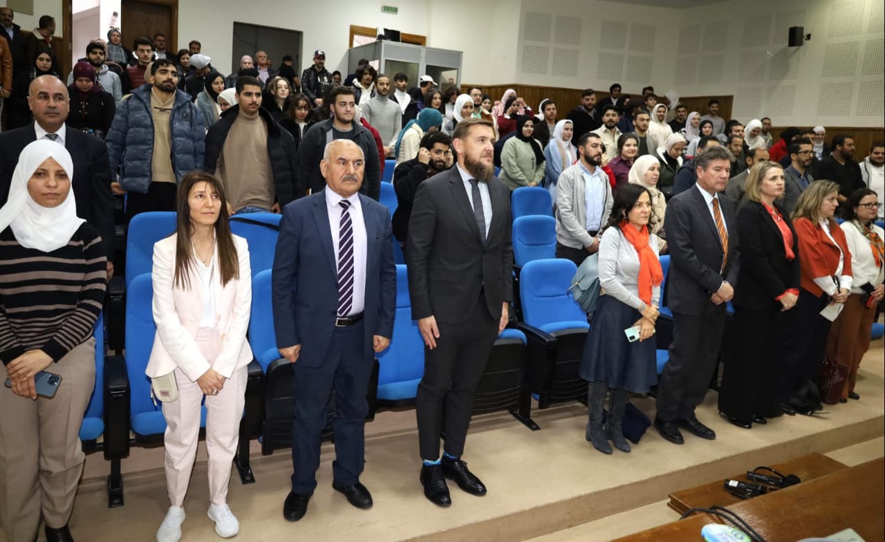 6 - وكالة عكاظ الاخبارية