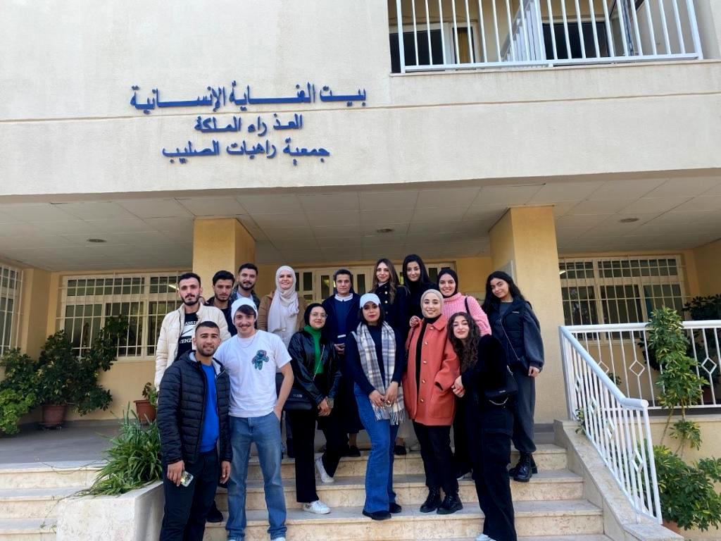  التصميم الداخلي في عمان الاهلية ينظم زيارة لبيت العناية الإنسانية في الفحيص - وكالة عكاظ الاخبارية