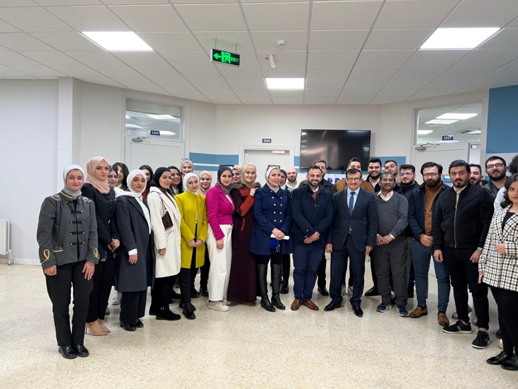  الملصقات العلمية لطلبة الدراسات العليا بصيدلة عمان الاهلية 2 - وكالة عكاظ الاخبارية