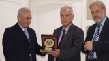 1 - وكالة عكاظ الاخبارية