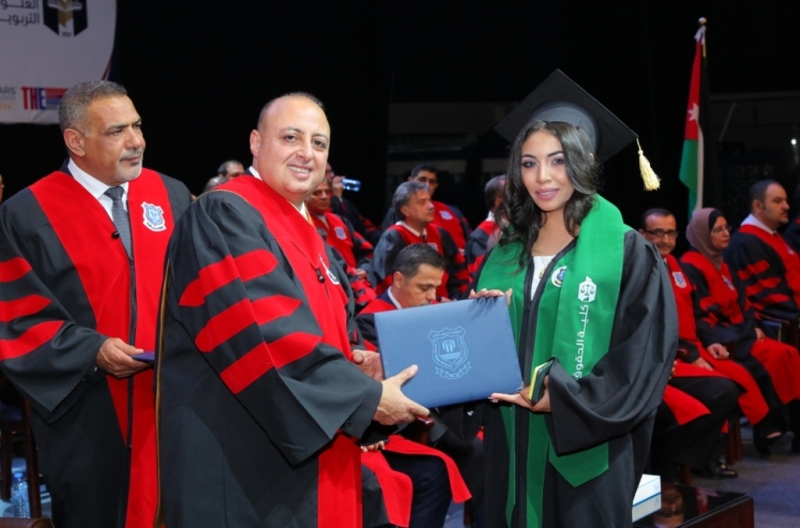 12 - وكالة عكاظ الاخبارية