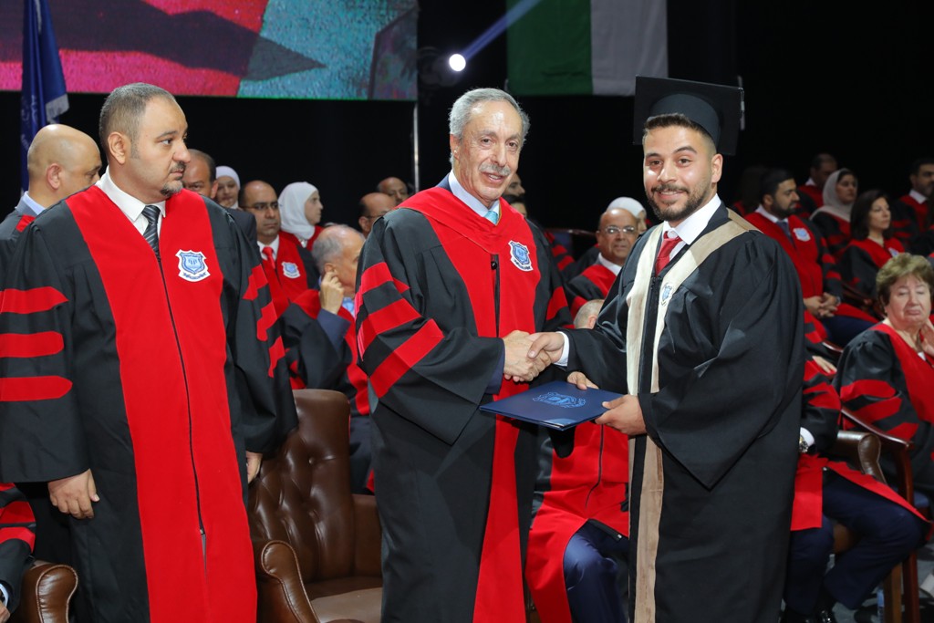 12 - وكالة عكاظ الاخبارية