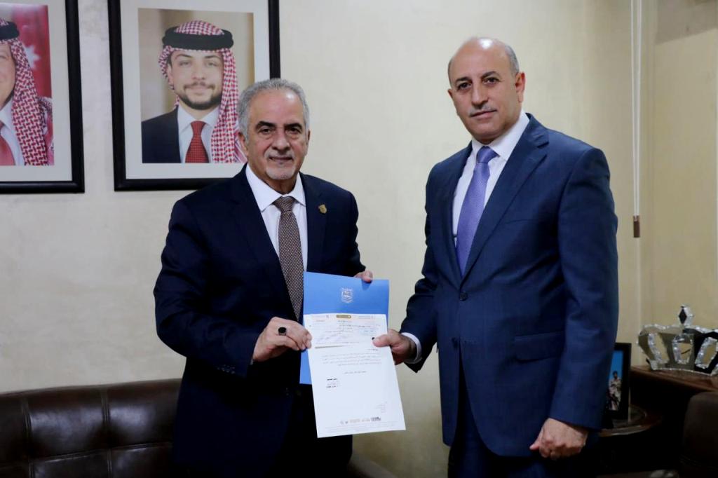 جامعة عمان الأهلية يلتقي أمين عام الهيئة الخيرية الأردنية الهاشمية لإيصال دعم الجامعة لقطاع غزة - وكالة عكاظ الاخبارية