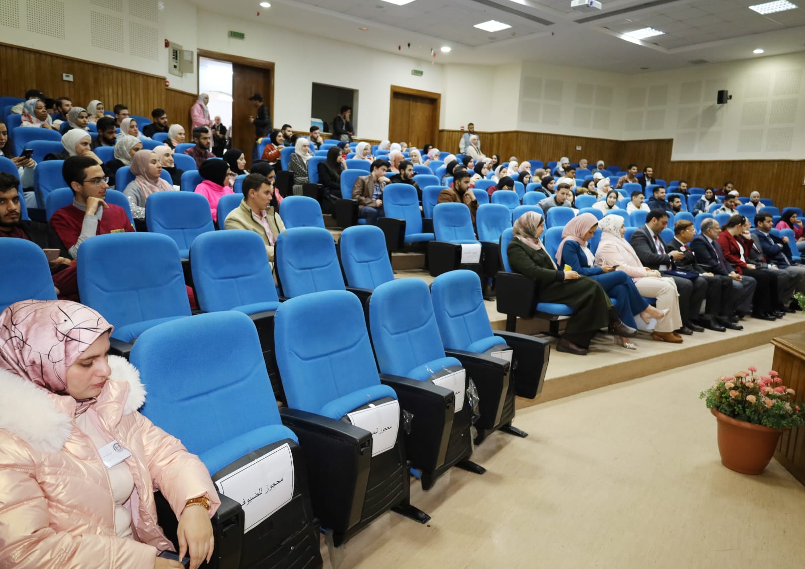 4 - وكالة عكاظ الاخبارية