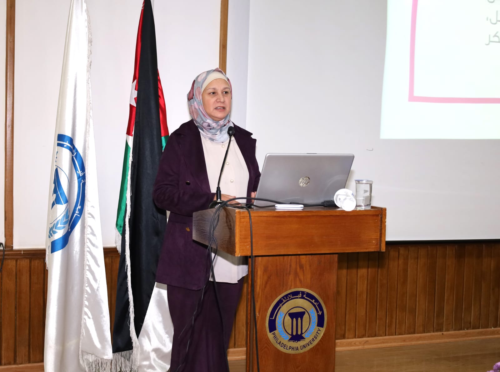 6 - وكالة عكاظ الاخبارية