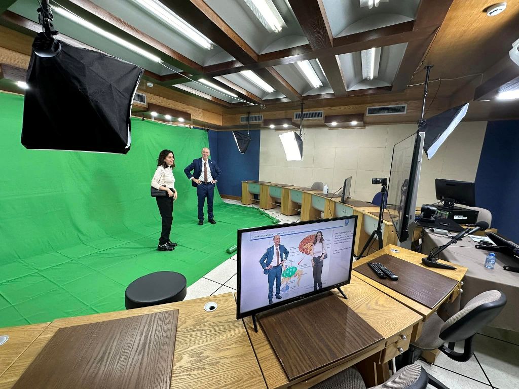  الأهلية تستضيف المدير التنفيذي لفولبرايت الأردن2 - وكالة عكاظ الاخبارية