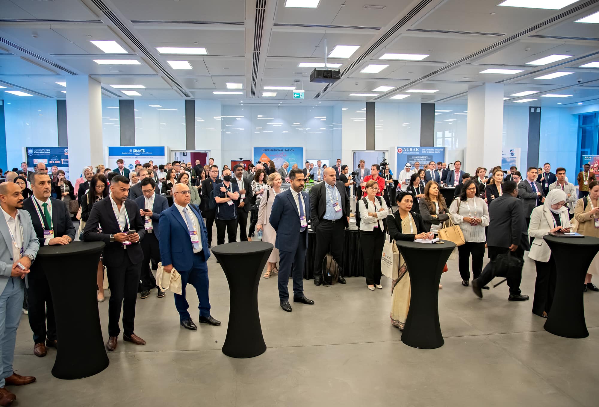  الأهلية تشارك في مؤتمر كيو أس لإعادة تصور التعليم5 - وكالة عكاظ الاخبارية