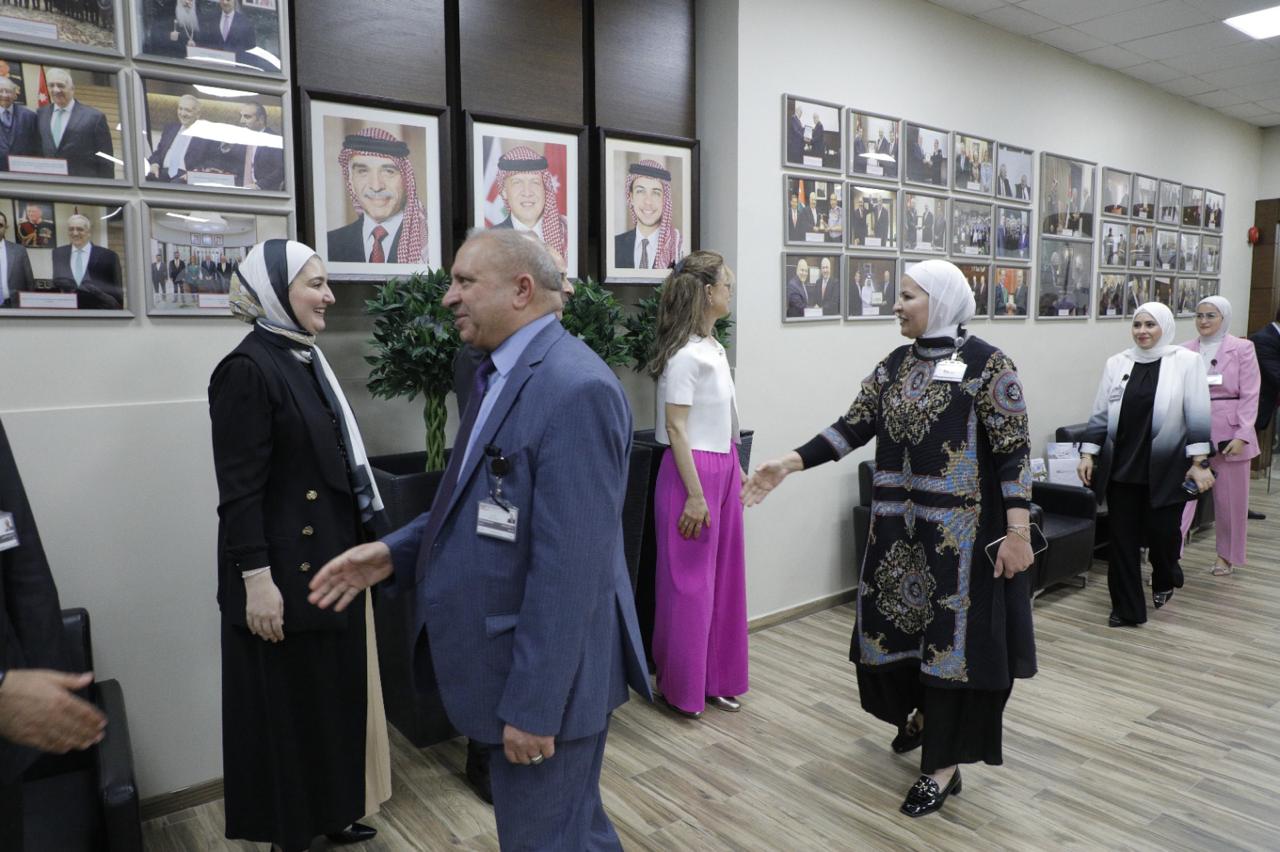  3 - وكالة عكاظ الاخبارية