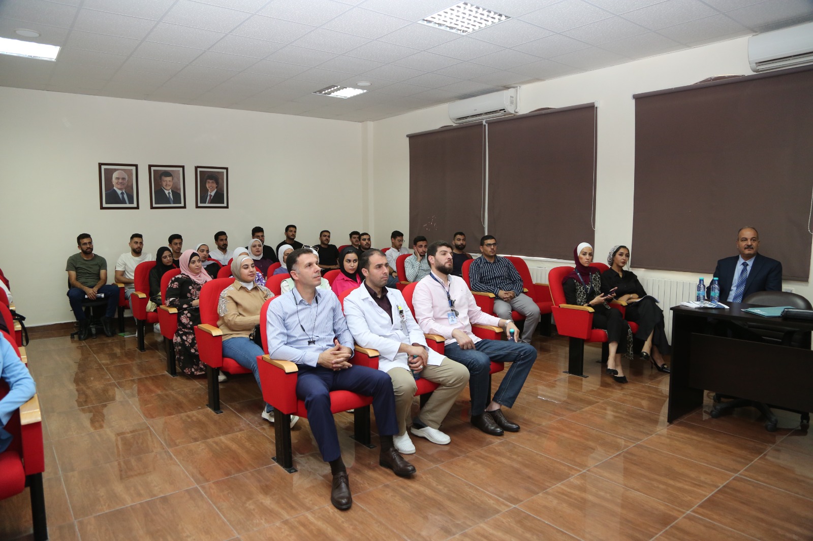  6 - وكالة عكاظ الاخبارية