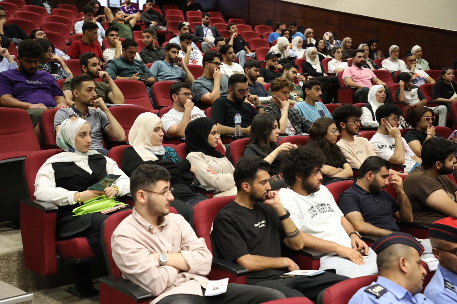  الطريق 4 - وكالة عكاظ الاخبارية