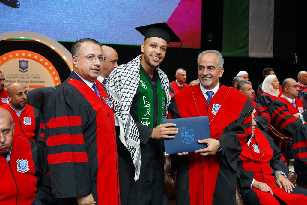 16 - وكالة عكاظ الاخبارية