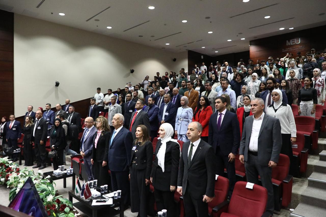  9 - وكالة عكاظ الاخبارية