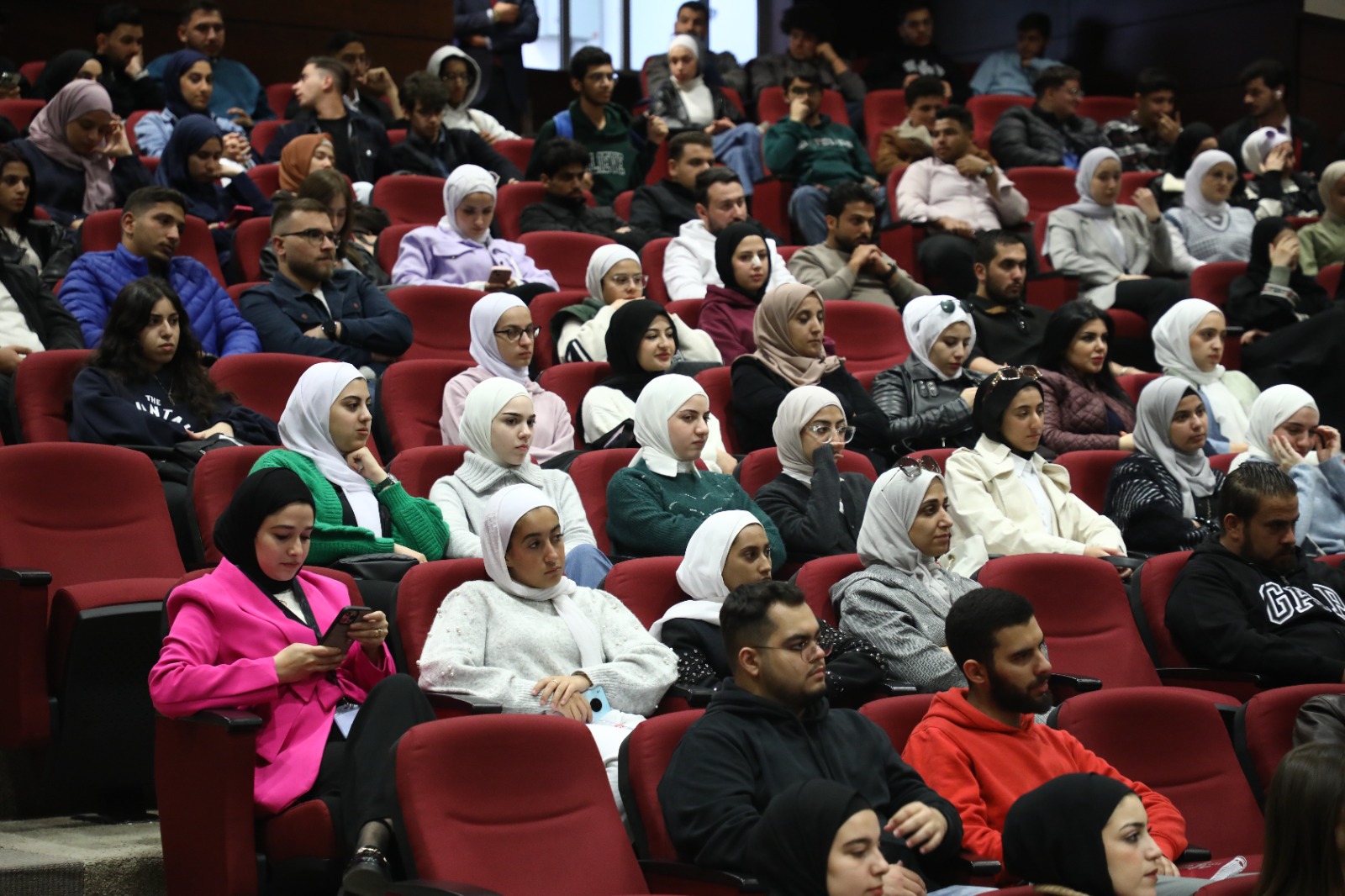 2 1 - وكالة عكاظ الاخبارية