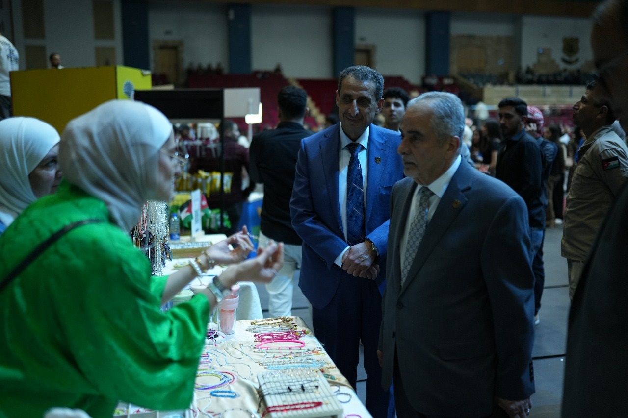 8 - وكالة عكاظ الاخبارية