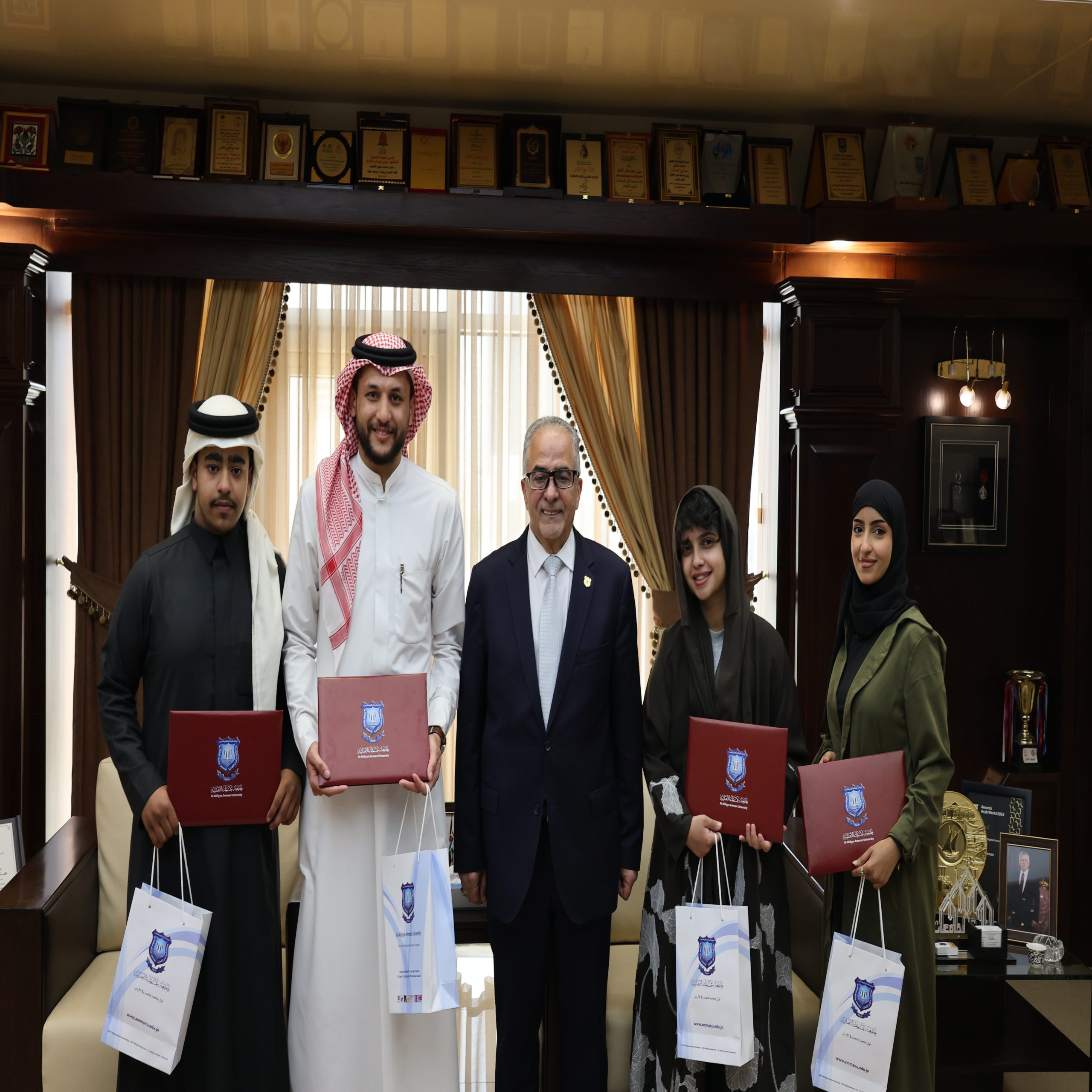  عمان الأهلية يكرم مجموعة من الطلبة السعوديين المتميزين scaled - وكالة عكاظ الاخبارية