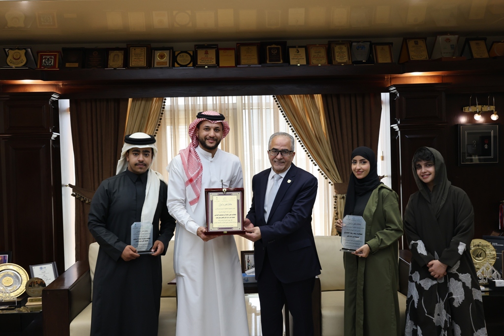  عمان الأهلية يكرم مجموعة من الطلبة السعوديين المتميزين2 - وكالة عكاظ الاخبارية