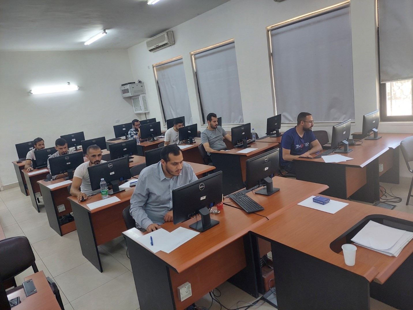  14 - وكالة عكاظ الاخبارية