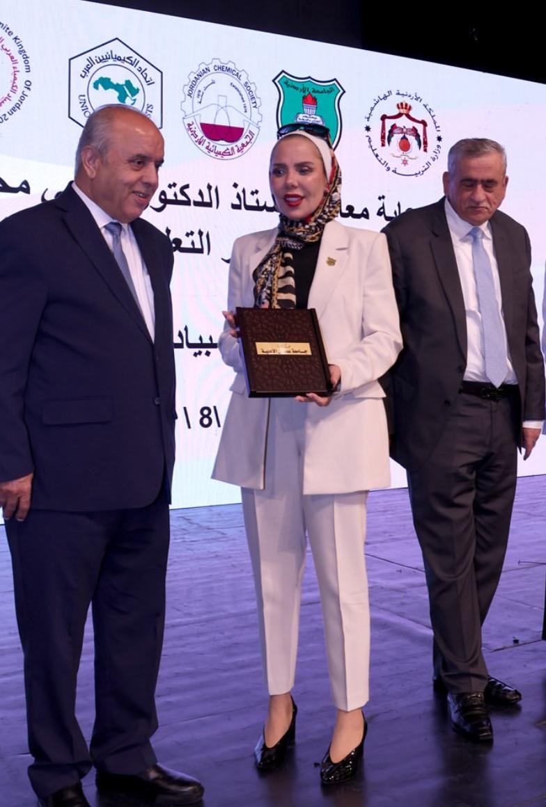  الأهلية تشارك في أولمبياد الكيمياء العربي العاشر - وكالة عكاظ الاخبارية