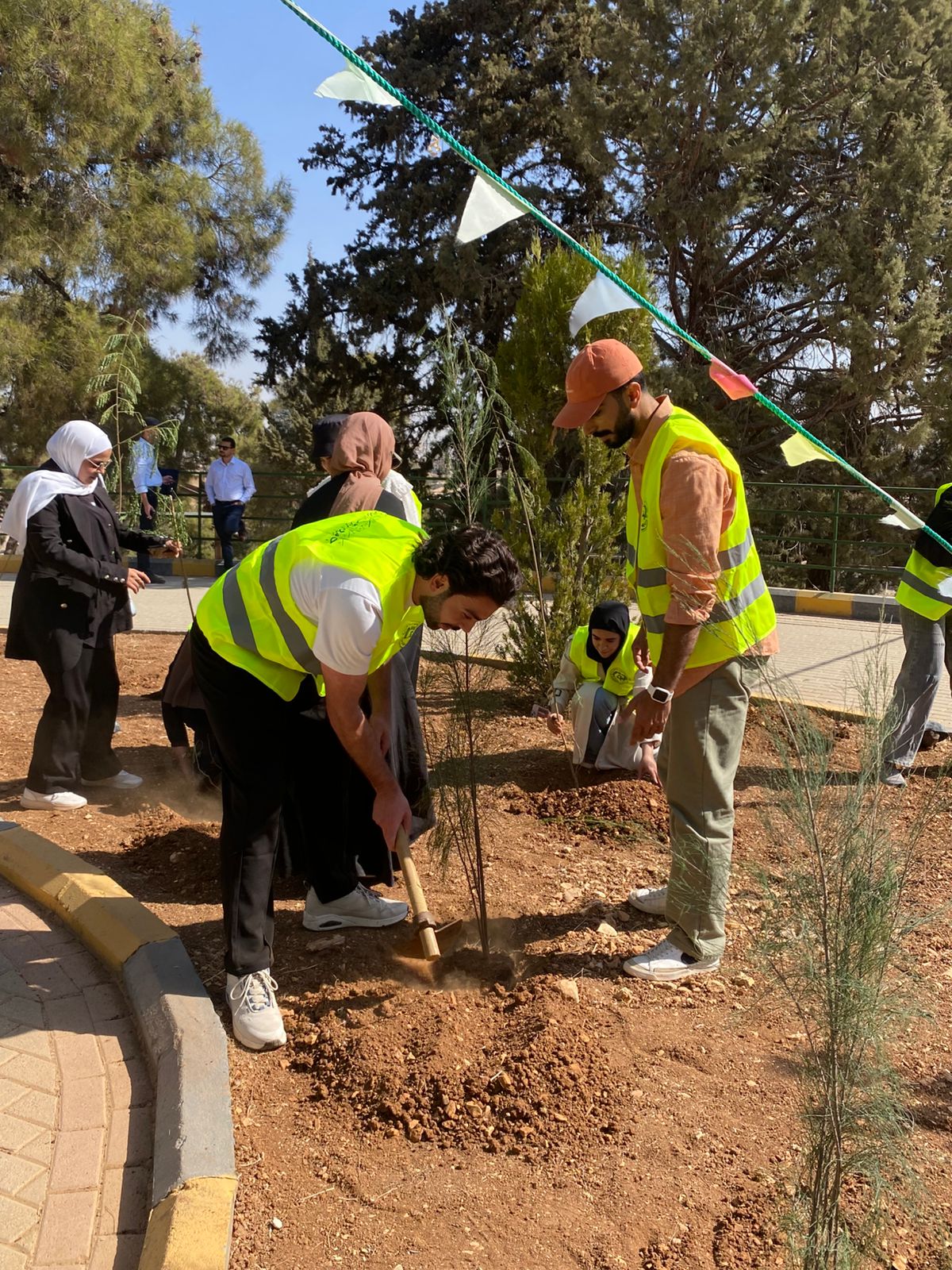  32 - وكالة عكاظ الاخبارية