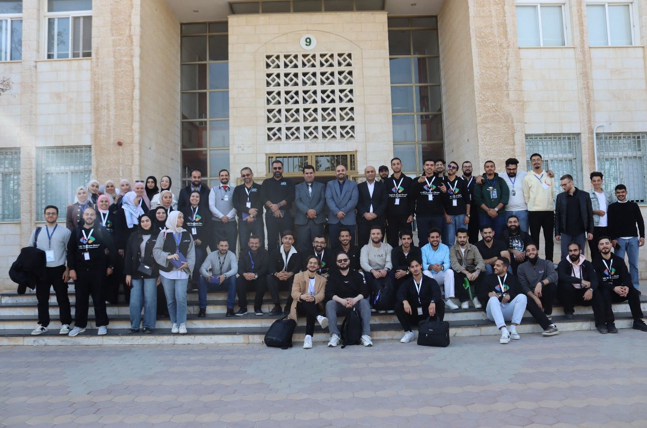 32 - وكالة عكاظ الاخبارية