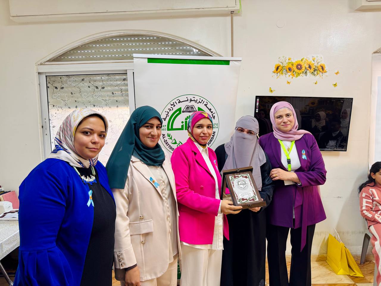  5 - وكالة عكاظ الاخبارية