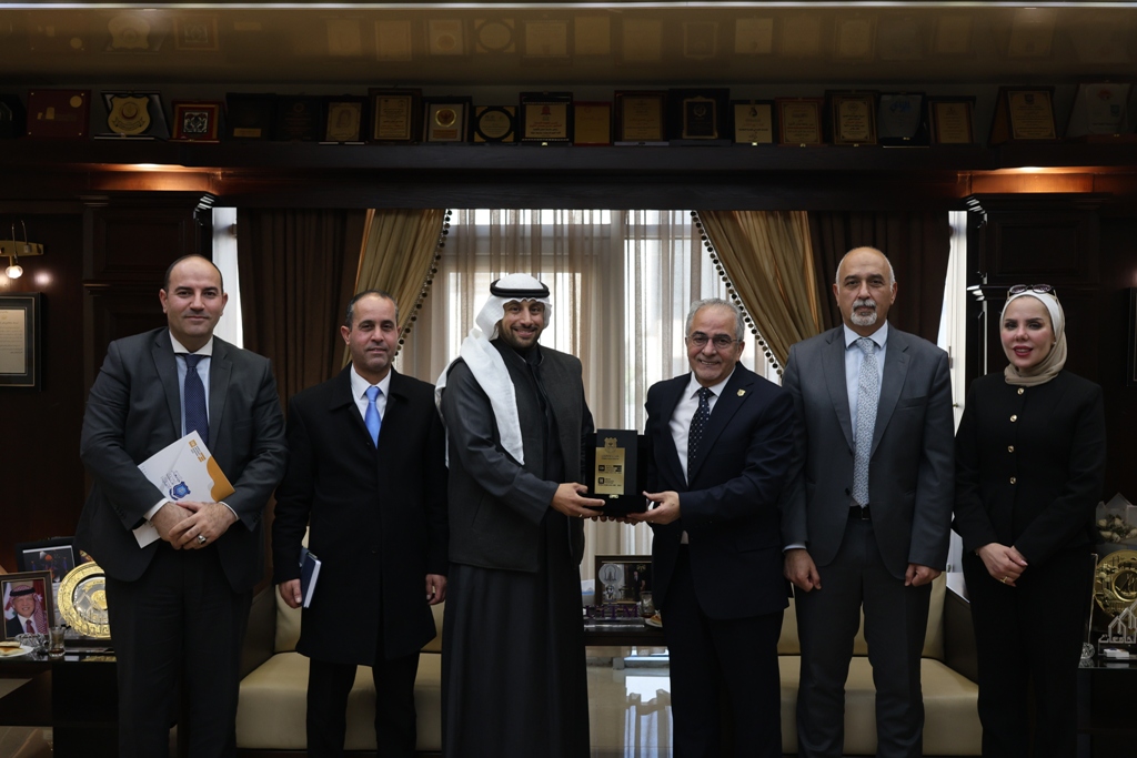  الأهلية والمكتب الثقافي الكويتي يبحثان تعزيز التعاون الأكاديمي - وكالة عكاظ الاخبارية