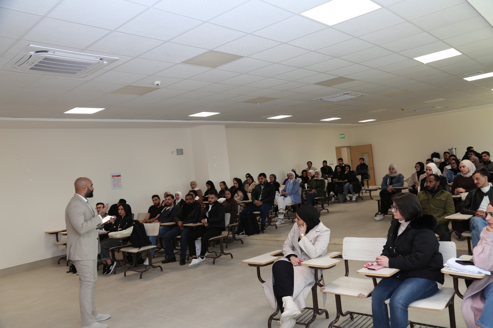  التمريض 1 - وكالة عكاظ الاخبارية