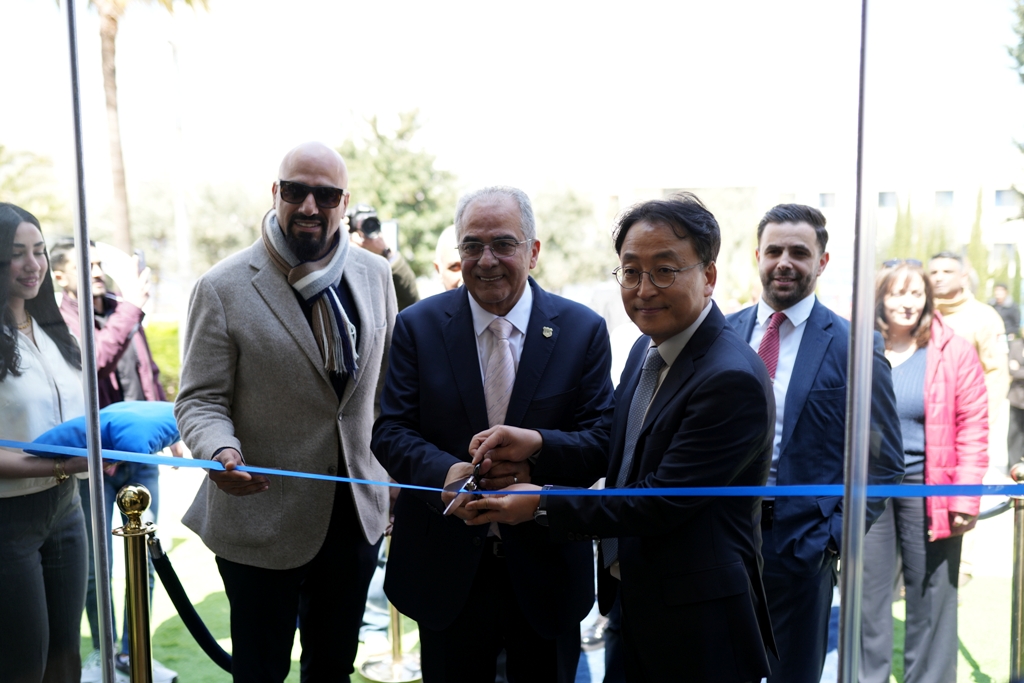  إلكترونيكس المشرق العربي تفتتح معرضها في عمان الأهلية وتوقّعان مذكرة تعاون2 - وكالة عكاظ الاخبارية