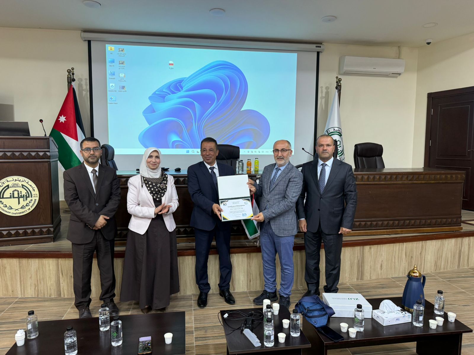  2 - وكالة عكاظ الاخبارية