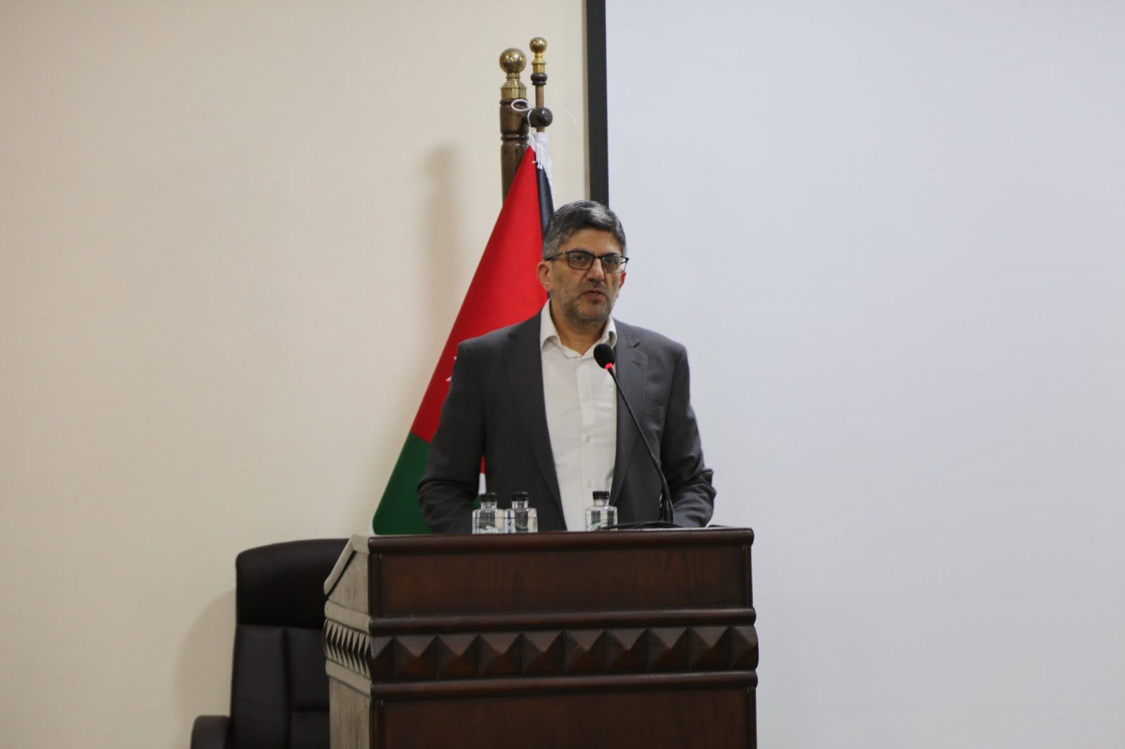  5 - وكالة عكاظ الاخبارية
