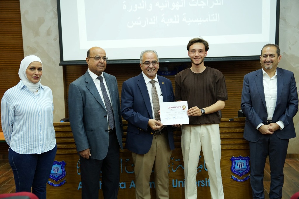  جامعة عمان الأهلية يرعى حفل توزيع شهادات الدورات التدريبية على طلبة كلية العلوم التربوية 2 - وكالة عكاظ الاخبارية