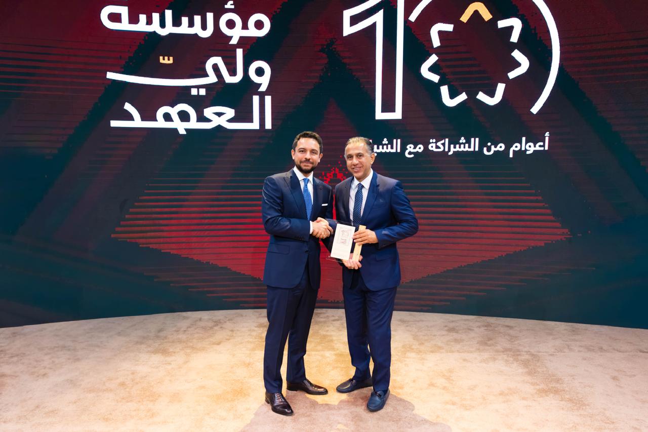 العهد يكرّم زين تقديراً لدعمها لبرامج ومبادرات مؤسسة ولي العهد - وكالة عكاظ الاخبارية