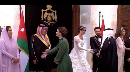 فيديو.. الملك عبدالله والملكة رانيا يستقبلان الأمير سلمان بن حمد آل خليفة في حفل عشاء زواج ولي عهد الأردن