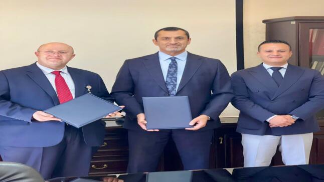 جامعة الزيتونة الأردنية ومستشفى المركز العربي يوقعان اتفاقية تعاون لتدريب طلبة كلية الصيدلة