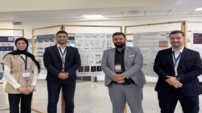 فريقان من طلبة كلية الصيدلة في جامعة الزيتونة الأردنية يحصدان المركز الأول في مسابقة الملصقات العلمية الريادية بالجامعة الألمانية الأردنية