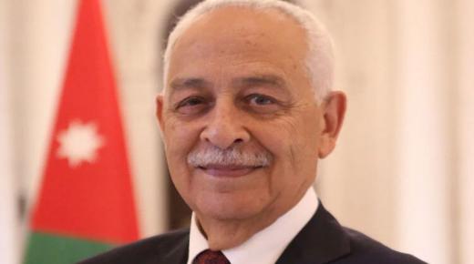 العيسوي ينقل تعازي الملك إلى عشيرة الزيادين