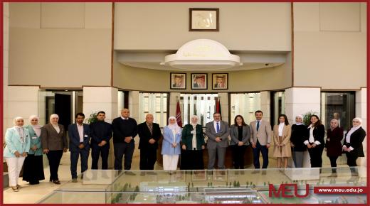 خبراء وأكاديميون من الشرق الأوسط يوصون بضرورة تحديد المسار الوظيفي لخرّيج الصيدلة