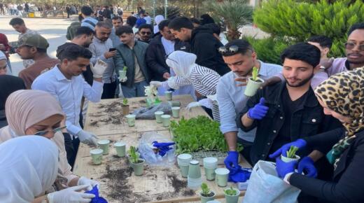 طلاب جامعة الزيتونة الأردنية يطلقون مبادرة “الزرع في الأكواب” لتعزيز الوعي البيئي