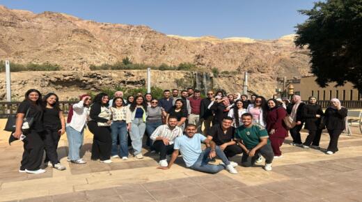 ورشة في “ماعين” حول دور العلاج المائي في تعزيز صحة المرأة ينظمها قسم العلاج الطبيعي بجامعة الزيتونة الأردنية