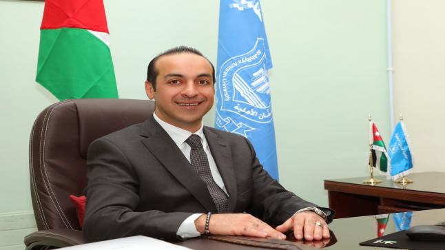 البروفيسور الدبعي ينشر مقالاً علمياً عن تقنية الميتافيرس