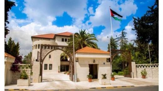إحالة مدير عام هيئة الإعلام القرالة ومدير عام “تنظيم النقل البرّي” اللوزي إلى التقاعد
