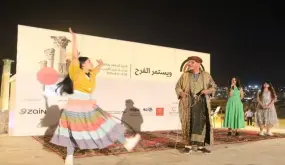 مسرح الصوت والضوء يفتتح فعالياته بمسرحية “شموسة”