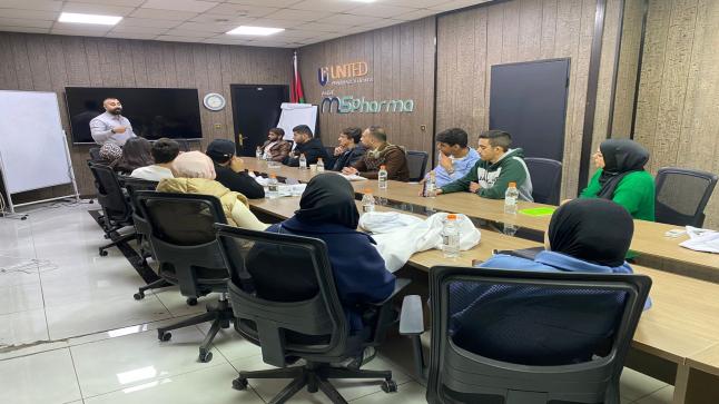 طلبة “صيدلة الشرق الأوسط” يتعرفون على مراحل صناعة الأدوية في مصنع المتحدة