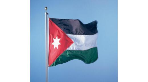 ثمانون عاما والوطن يكبر بالعزيمة